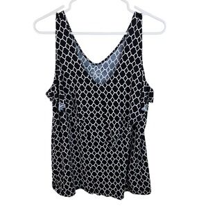 Merona XL/XG Black White Tank‎ Top Geometric Sleeveless Casual Blouse